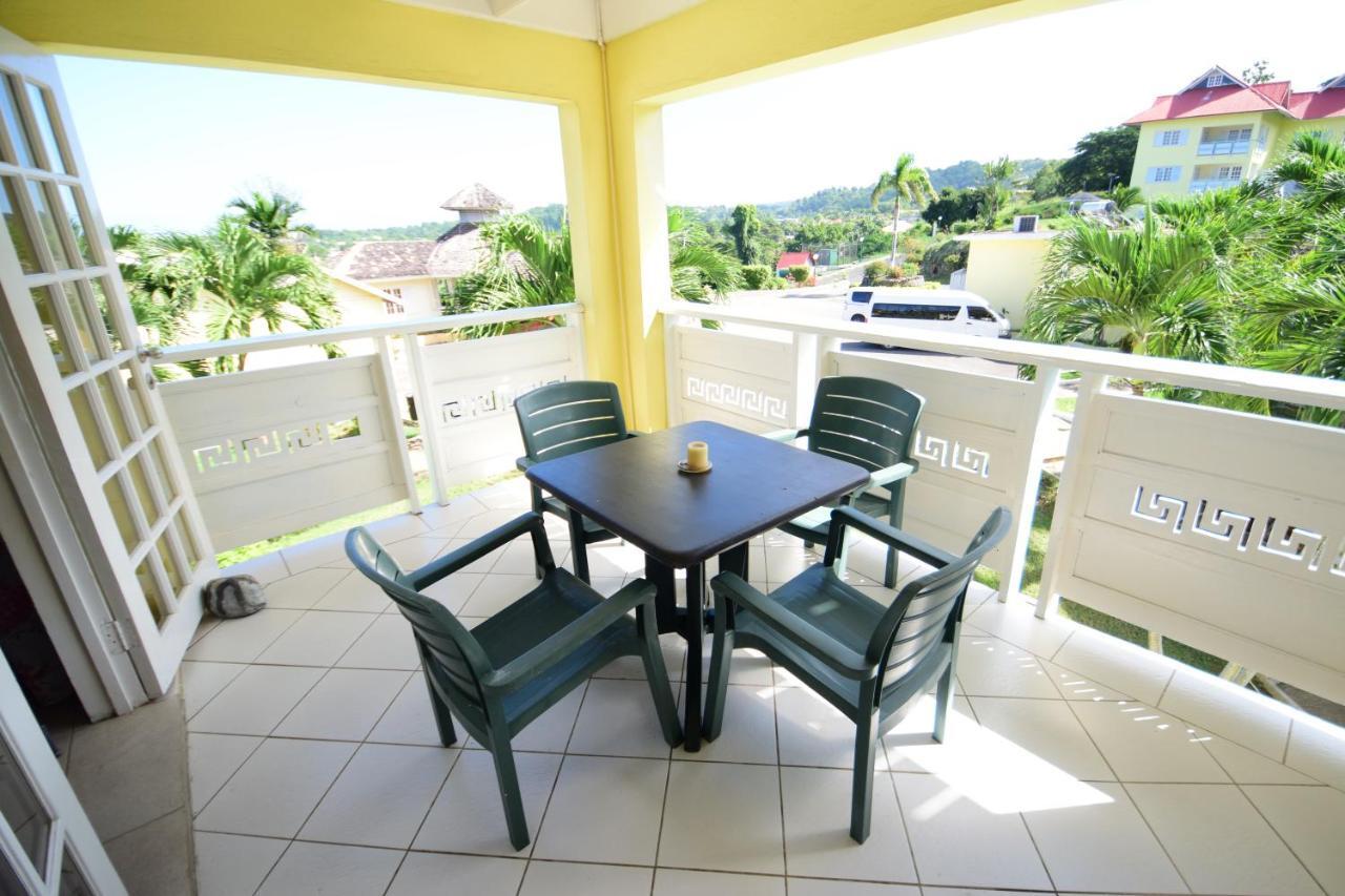 Ferienwohnung River Side Apt 9 @ Mystic Ridge. Ocho Rios Exterior foto